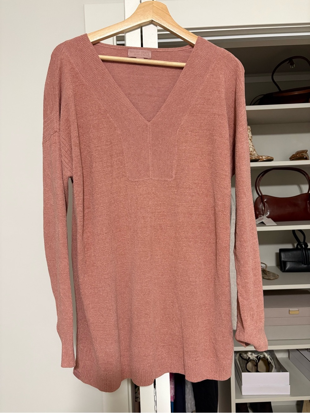 Barefoot Dreams Women's V-Neck Sweater in Dusty Rose